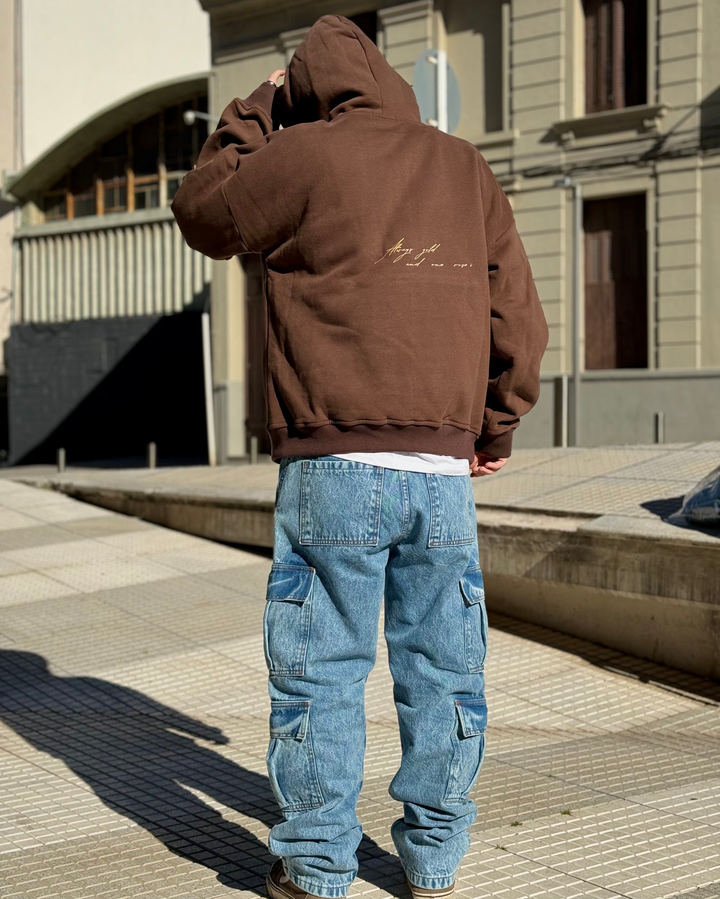 HOODIE CHOCOLATE GOLD