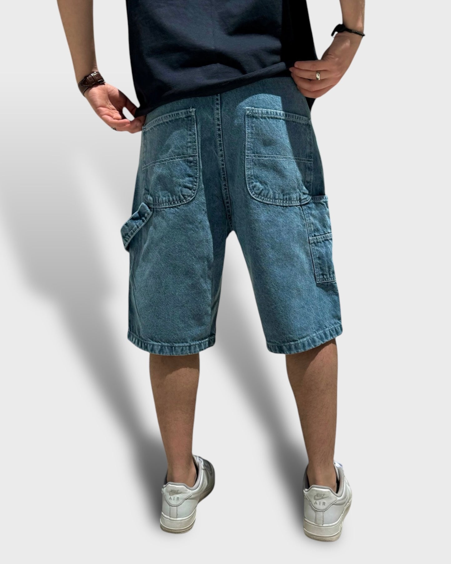 BERMUDA SKY Carpenter