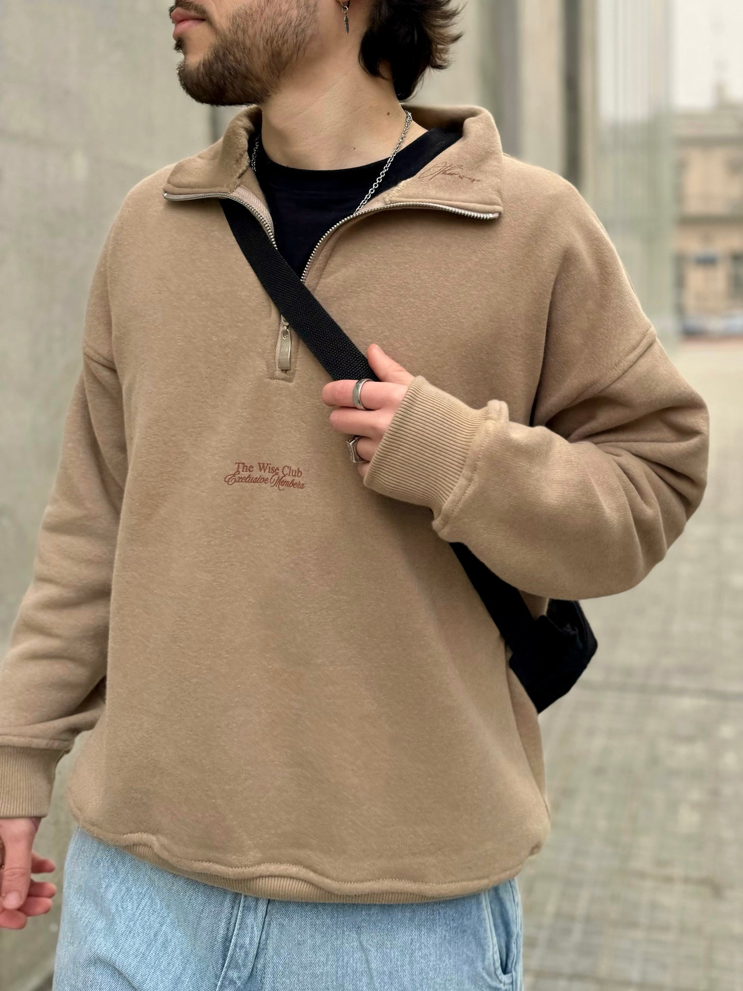 BUZO Boxy Beige - Exclusive