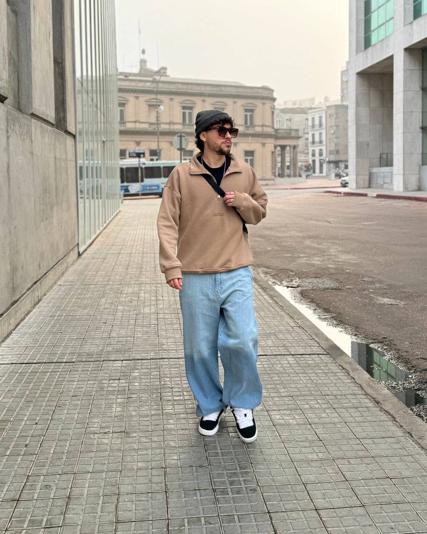 BUZO Boxy Beige - Exclusive